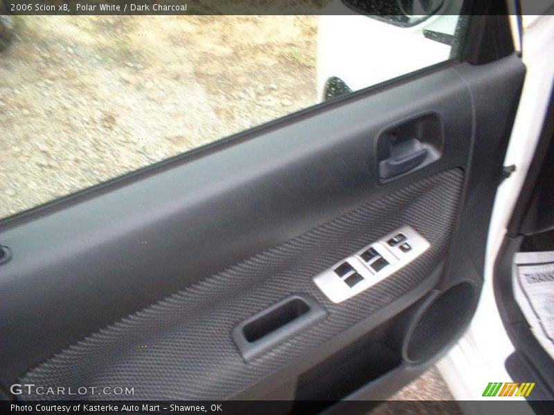 Polar White / Dark Charcoal 2006 Scion xB