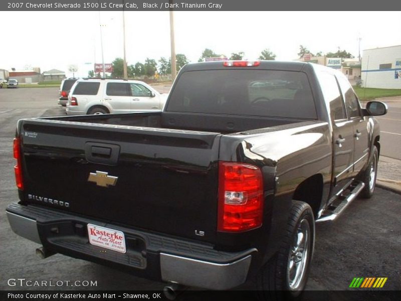 Black / Dark Titanium Gray 2007 Chevrolet Silverado 1500 LS Crew Cab