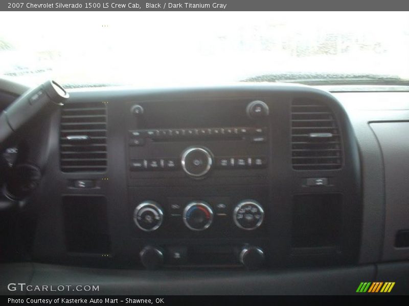 Black / Dark Titanium Gray 2007 Chevrolet Silverado 1500 LS Crew Cab