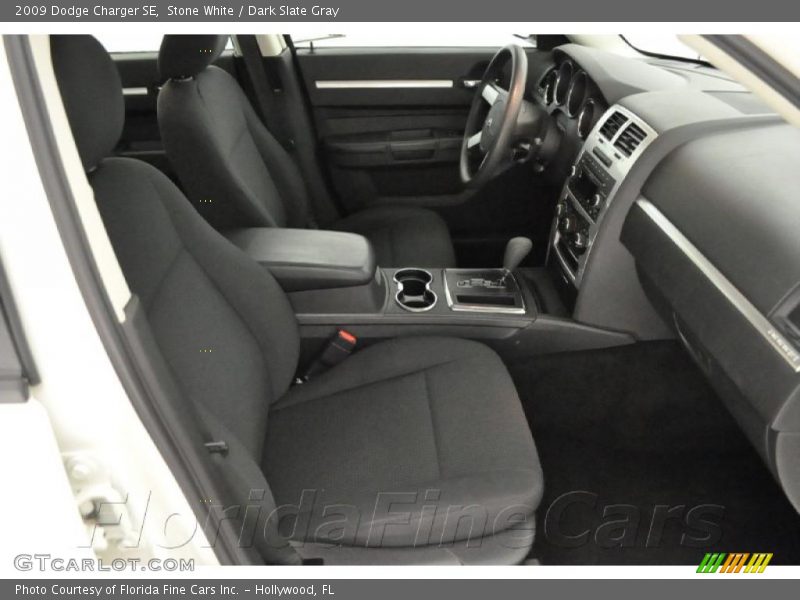 Stone White / Dark Slate Gray 2009 Dodge Charger SE