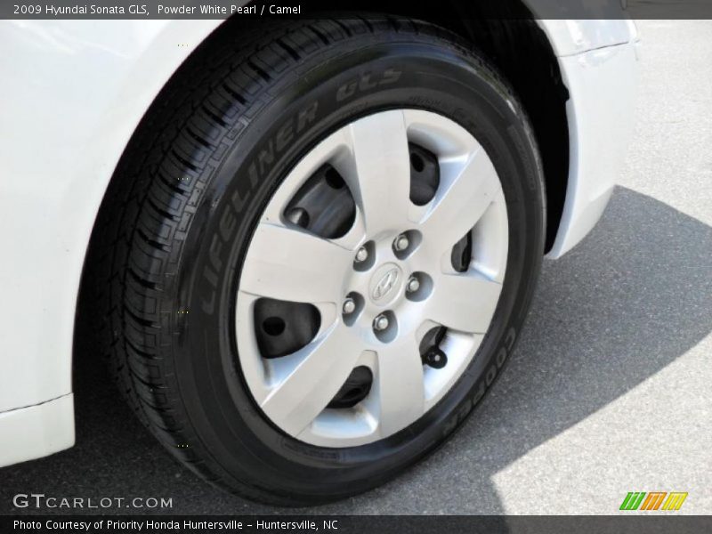 Powder White Pearl / Camel 2009 Hyundai Sonata GLS