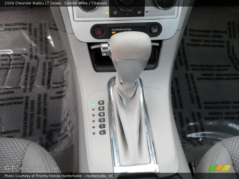 Summit White / Titanium 2009 Chevrolet Malibu LT Sedan