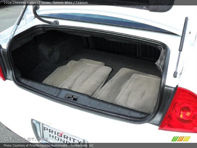 Summit White / Titanium 2009 Chevrolet Malibu LT Sedan