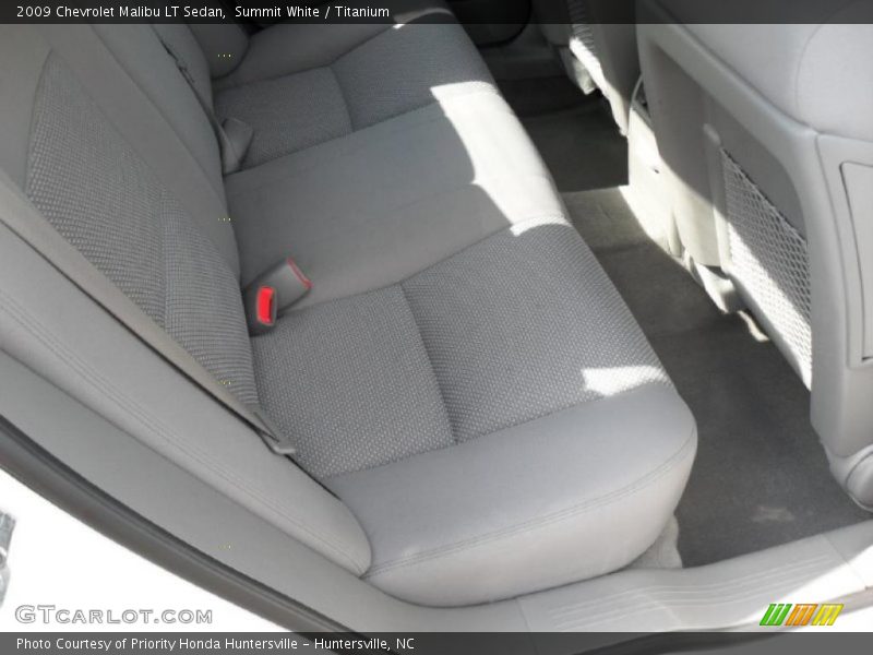 Summit White / Titanium 2009 Chevrolet Malibu LT Sedan