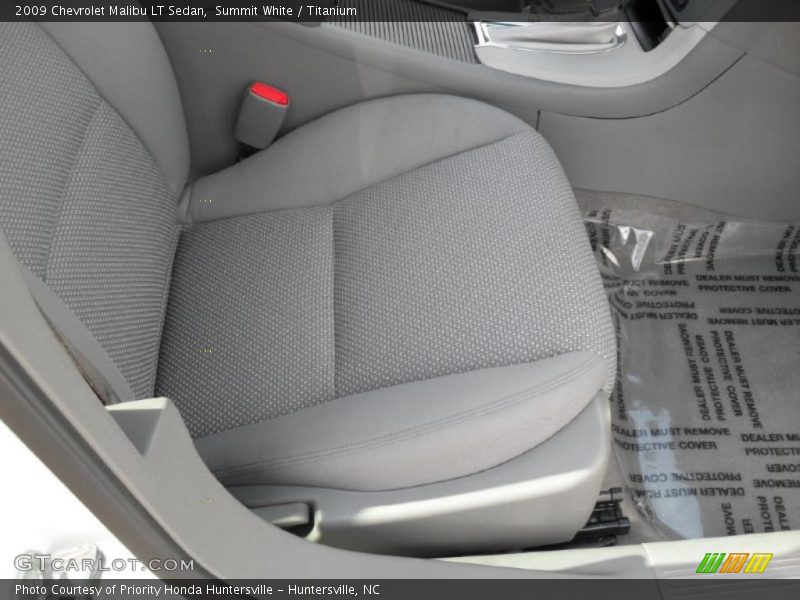 Summit White / Titanium 2009 Chevrolet Malibu LT Sedan