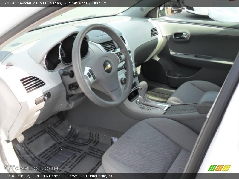 Summit White / Titanium 2009 Chevrolet Malibu LT Sedan