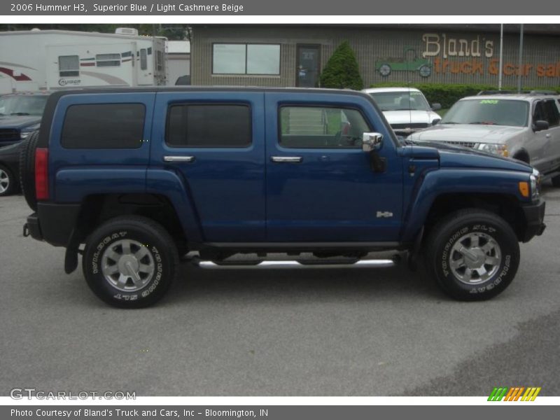 Superior Blue / Light Cashmere Beige 2006 Hummer H3