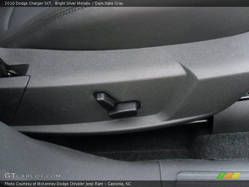 Bright Silver Metallic / Dark Slate Gray 2010 Dodge Charger SXT
