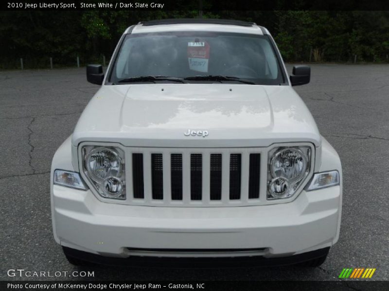 Stone White / Dark Slate Gray 2010 Jeep Liberty Sport