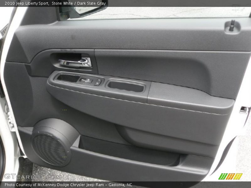 Stone White / Dark Slate Gray 2010 Jeep Liberty Sport