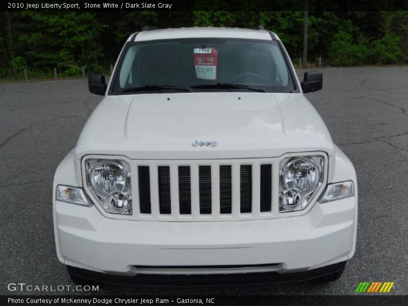 Stone White / Dark Slate Gray 2010 Jeep Liberty Sport