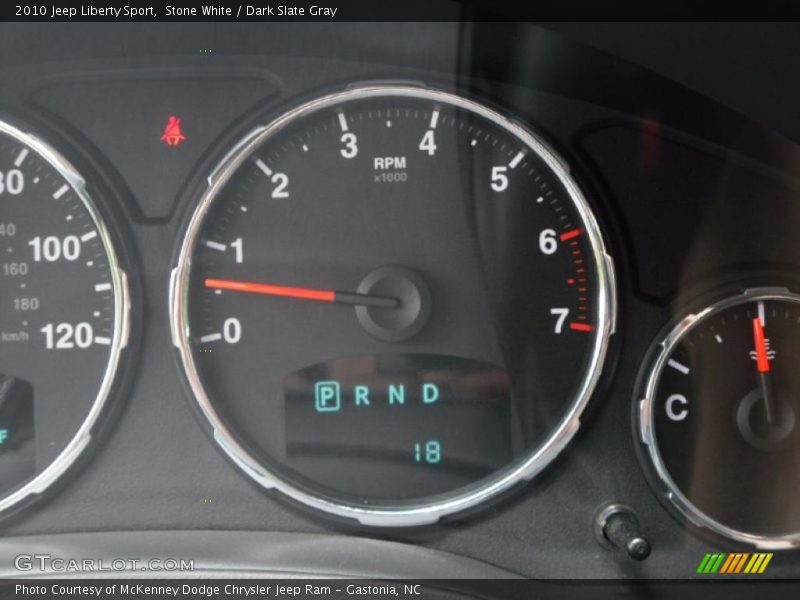 Stone White / Dark Slate Gray 2010 Jeep Liberty Sport