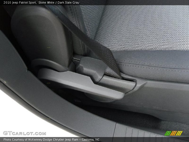 Stone White / Dark Slate Gray 2010 Jeep Patriot Sport