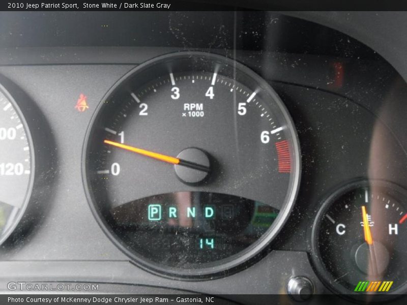 Stone White / Dark Slate Gray 2010 Jeep Patriot Sport