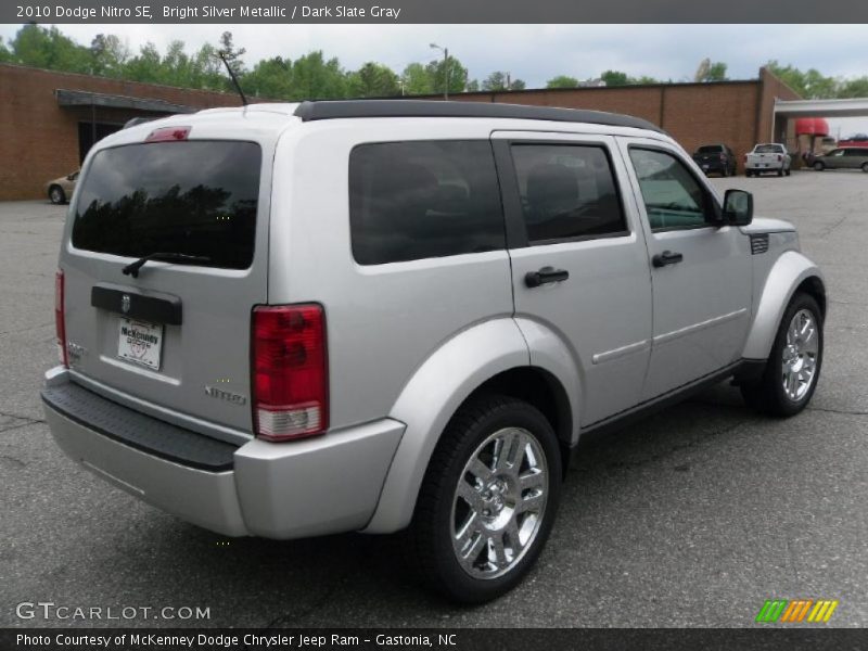 Bright Silver Metallic / Dark Slate Gray 2010 Dodge Nitro SE