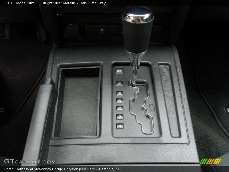Bright Silver Metallic / Dark Slate Gray 2010 Dodge Nitro SE