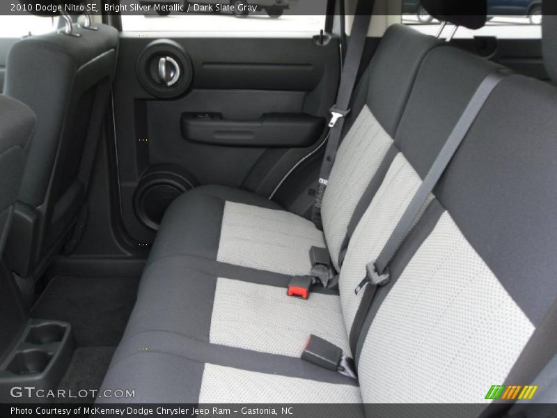 Bright Silver Metallic / Dark Slate Gray 2010 Dodge Nitro SE