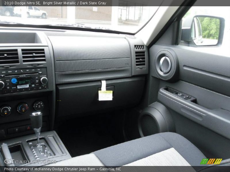 Bright Silver Metallic / Dark Slate Gray 2010 Dodge Nitro SE