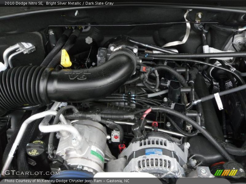 Bright Silver Metallic / Dark Slate Gray 2010 Dodge Nitro SE