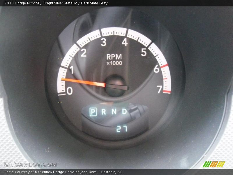 Bright Silver Metallic / Dark Slate Gray 2010 Dodge Nitro SE