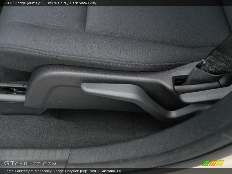 White Gold / Dark Slate Gray 2010 Dodge Journey SE
