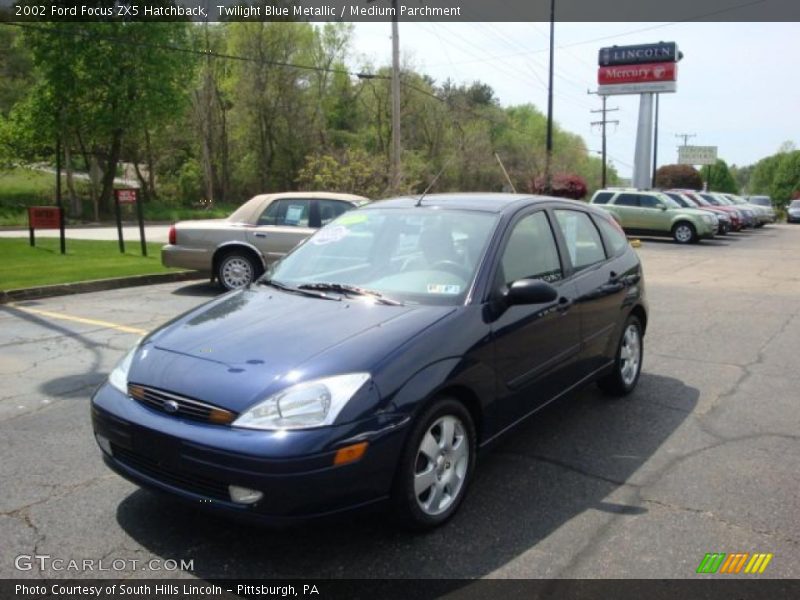 Twilight Blue Metallic / Medium Parchment 2002 Ford Focus ZX5 Hatchback