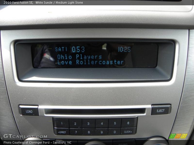 White Suede / Medium Light Stone 2010 Ford Fusion SE