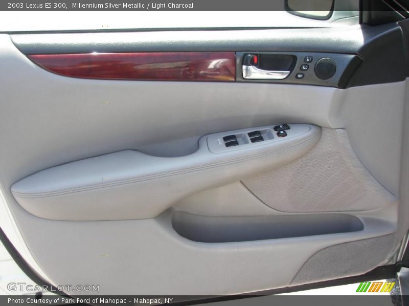 Millennium Silver Metallic / Light Charcoal 2003 Lexus ES 300