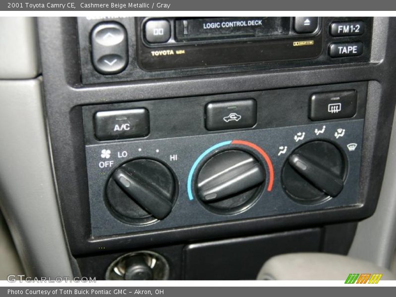 Cashmere Beige Metallic / Gray 2001 Toyota Camry CE