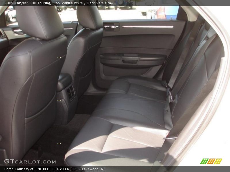Cool Vanilla White / Dark Slate Gray 2009 Chrysler 300 Touring