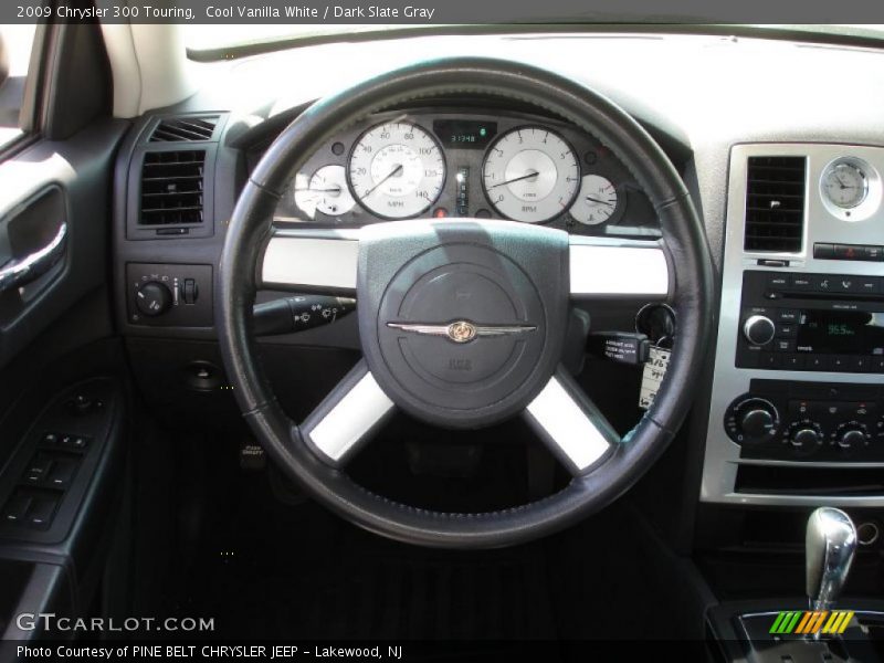 Cool Vanilla White / Dark Slate Gray 2009 Chrysler 300 Touring