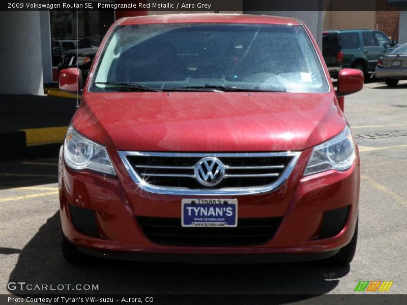 Pomegranate Red Metallic / Aero Grey 2009 Volkswagen Routan SE