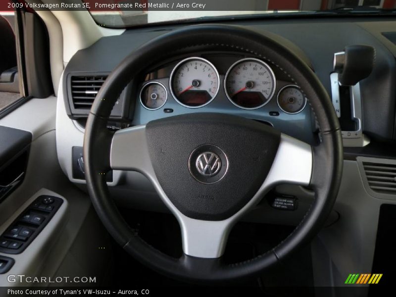 Pomegranate Red Metallic / Aero Grey 2009 Volkswagen Routan SE