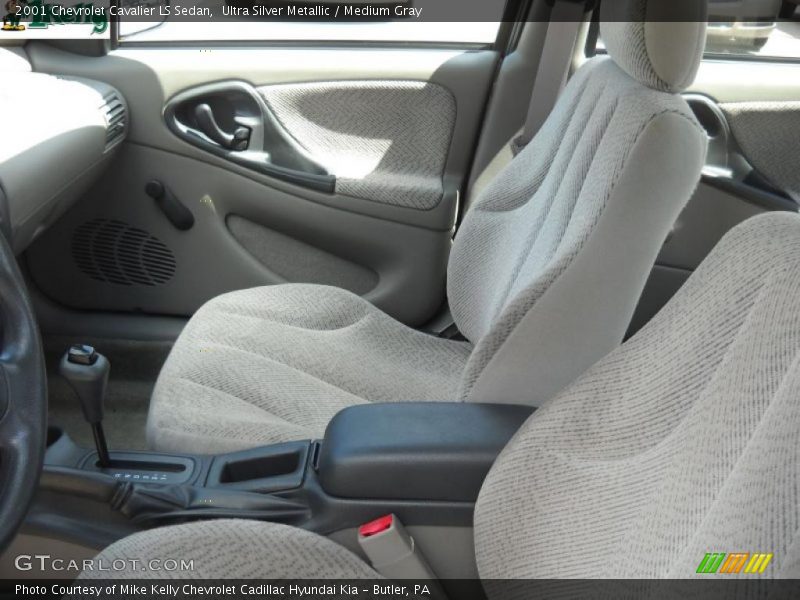 Ultra Silver Metallic / Medium Gray 2001 Chevrolet Cavalier LS Sedan
