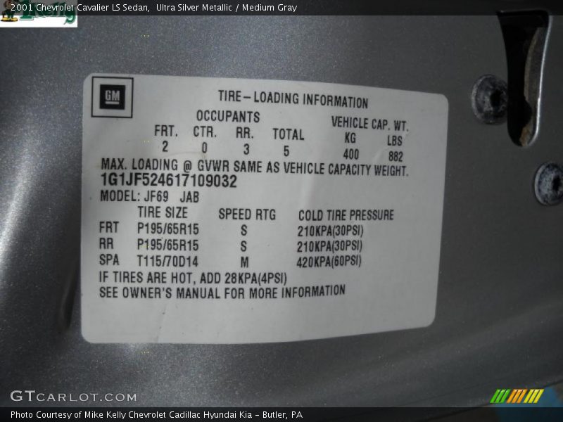 Ultra Silver Metallic / Medium Gray 2001 Chevrolet Cavalier LS Sedan