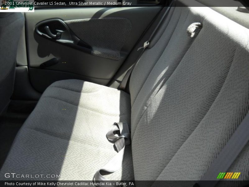 Ultra Silver Metallic / Medium Gray 2001 Chevrolet Cavalier LS Sedan