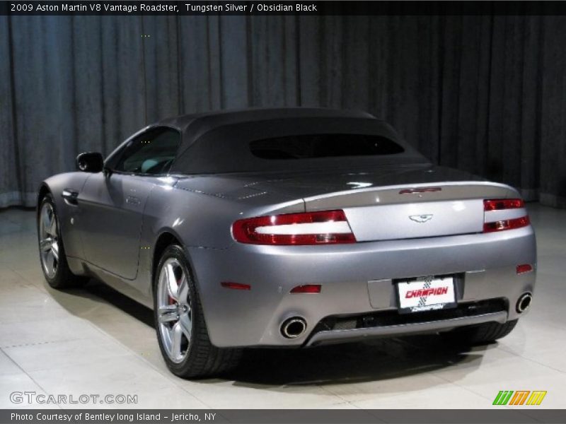 Tungsten Silver / Obsidian Black 2009 Aston Martin V8 Vantage Roadster