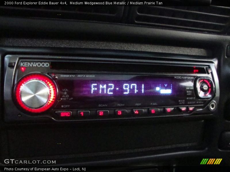 Medium Wedgewood Blue Metallic / Medium Prairie Tan 2000 Ford Explorer Eddie Bauer 4x4
