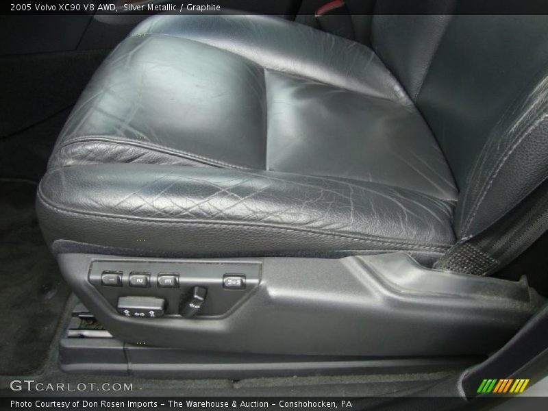 Silver Metallic / Graphite 2005 Volvo XC90 V8 AWD