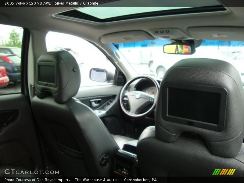Silver Metallic / Graphite 2005 Volvo XC90 V8 AWD
