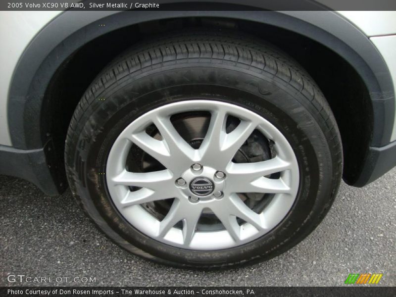 Silver Metallic / Graphite 2005 Volvo XC90 V8 AWD