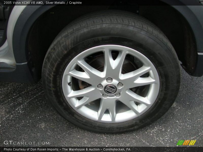 Silver Metallic / Graphite 2005 Volvo XC90 V8 AWD