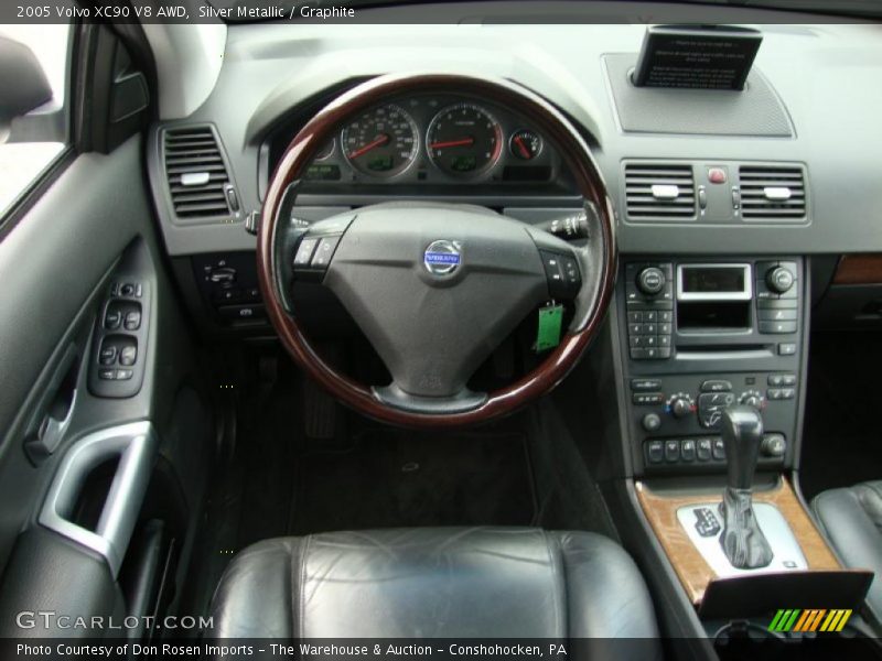 Silver Metallic / Graphite 2005 Volvo XC90 V8 AWD