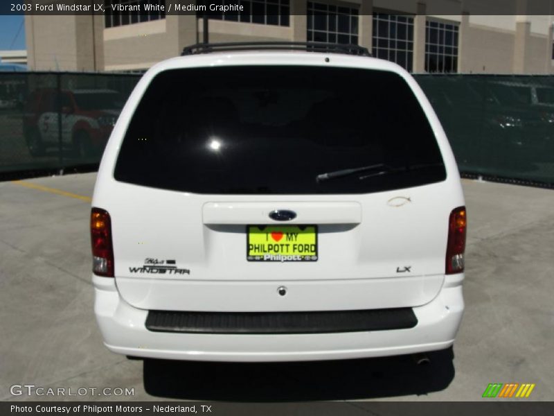 Vibrant White / Medium Graphite 2003 Ford Windstar LX
