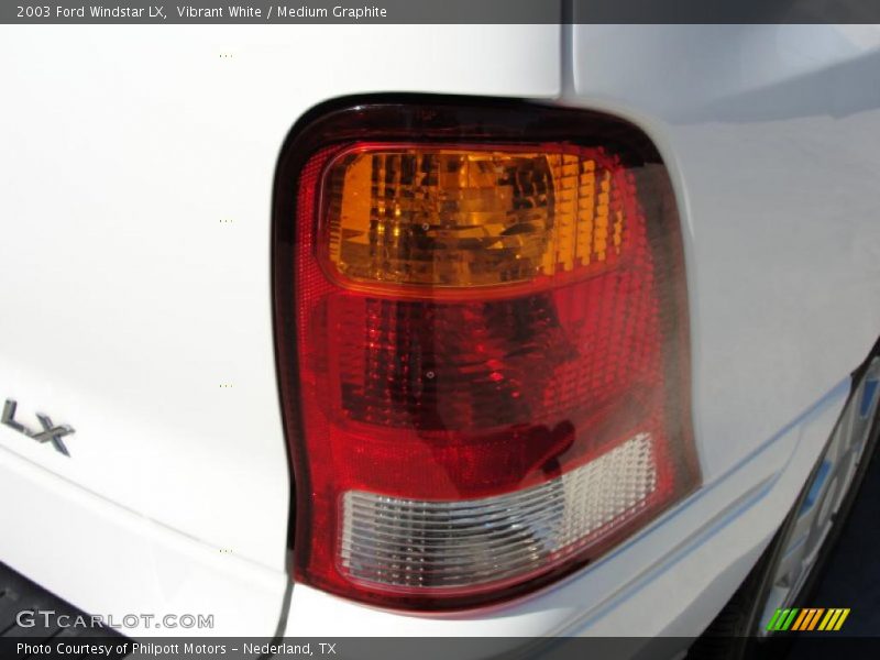 Vibrant White / Medium Graphite 2003 Ford Windstar LX
