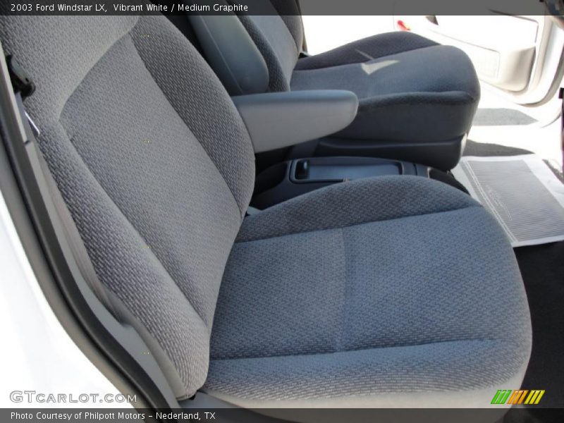 Vibrant White / Medium Graphite 2003 Ford Windstar LX