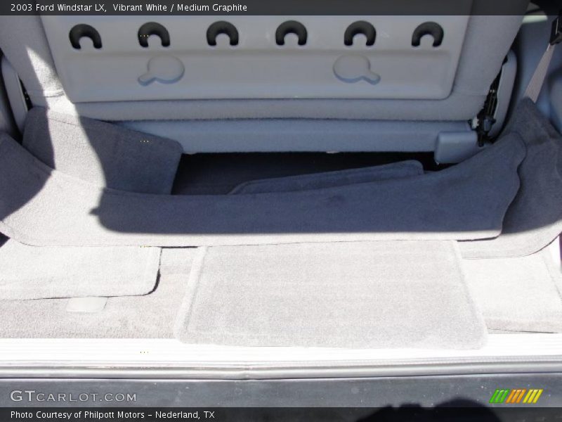 Vibrant White / Medium Graphite 2003 Ford Windstar LX