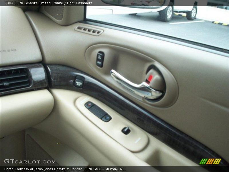 White / Light Cashmere 2004 Buick LeSabre Limited