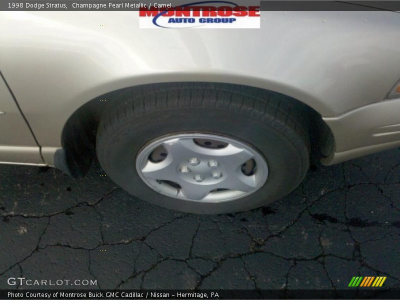 Champagne Pearl Metallic / Camel 1998 Dodge Stratus