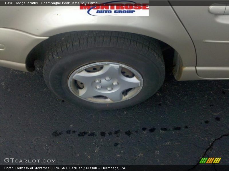 Champagne Pearl Metallic / Camel 1998 Dodge Stratus